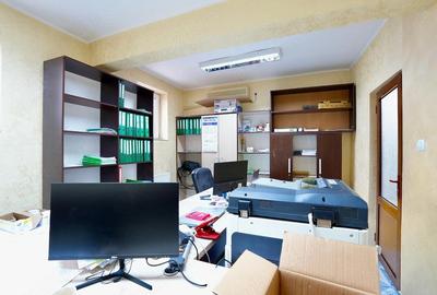 Spațiu comercial, de 100 mp, în Central - 2