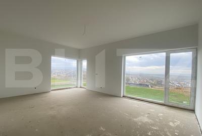 Casa pe calcan cu priveliste deschisa si compartimentare deosebita - 4