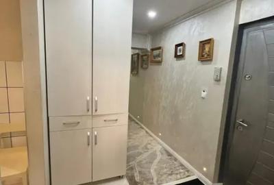 Apartament cu 3 camere decomandat în Central - 11