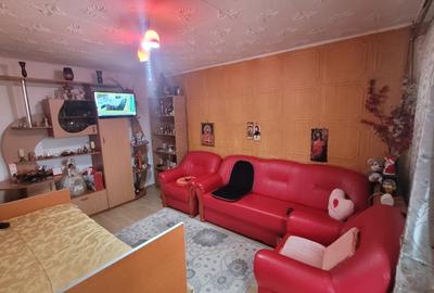 Apartament cu 2 camere decomandat în Giurgiului