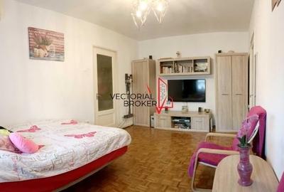 2 camere, semidecomandat, 50mp, bl.reabilitat, mobilat, Pta Muncii- Gh. Petrascu 2 camere, semidecomandat, 50mp, bl.reabilitat, mobilat, Pta Muncii- Gh. Petrascu - 4