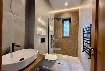 Apartament cu 3 camere decomandat în Furnica - 9