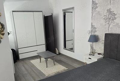 Apartament cu 3 camere semidecomandat în Aurel Vlaicu - 1