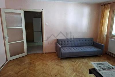 Apartament 2 camere Podu Ros Zona centrala, ideal pentru locuit sau investitie - 2