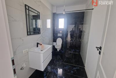 Duplex cu 3 camere cu Canalizare în Central - 8