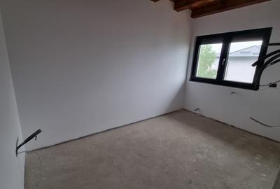 Casă individuală cu 5 camere cu Canalizare în Valea Adâncă - 11