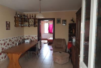 Casă cu 5 camere cu Teren 547 Mp în Vladimirescu - 4