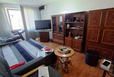 Apartament 3 camere decomandat Liviu Rebreanu - 1 Decembrie - 4