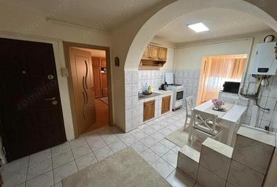 Apartament 2 camere, decomandat - zona Ampoi 3 - 8
