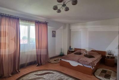 Spațiu comercial, de 600 mp, în Central - 12