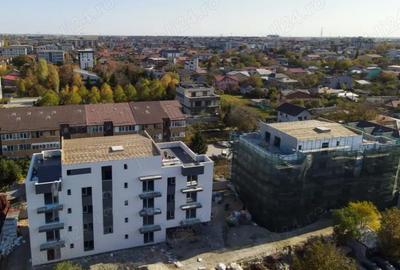 Apartament cu 4 camere în Apărătorii Patriei