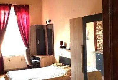 Apartament cu 4 camere decomandat în Central - 4