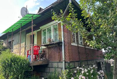 Casă cu 3 camere cu Teren 892 Mp în Budești - 2