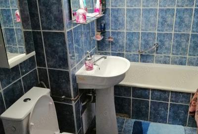 Apartament cu 3 camere decomandat în Poiana - 2