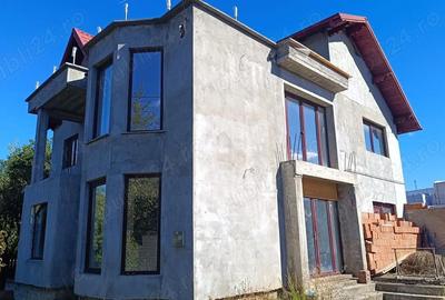 Casă cu 5 camere în Câmpinița - 10