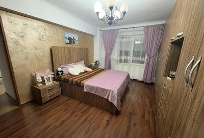 Apartament cu 3 camere decomandat în Central - 2