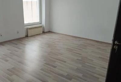 Spațiu comercial, de 25 mp, în Ultracentral - 2