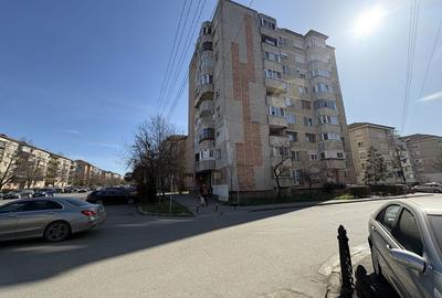 Apartament cu 2 camere decomandat în Central - 2