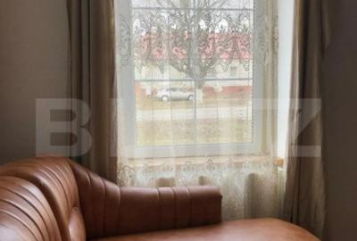 Casă cu 7 camere cu Canalizare în Central - 3