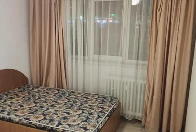 Apartament cu 2 camere decomandat în Sat Vacanță