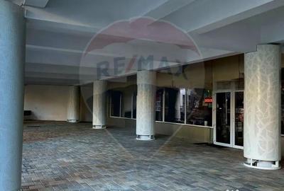Spațiu comercial, de 165 mp, în Central - 3