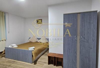 Spațiu comercial, de 700 mp, în Central - 4