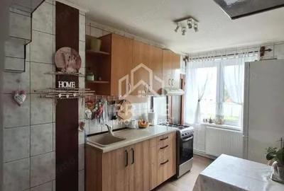 Apartament cu 4 camere decomandat în Central - 2