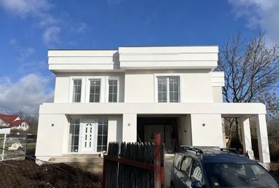 Casă cu 4 camere cu Teren 490 Mp în Central - 1