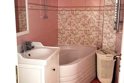 Apartament cu 4 camere decomandat, mobilat în Sebastian - 3