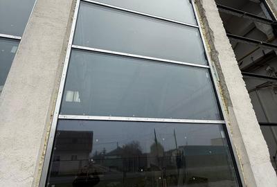 Spațiu comercial, de 1,650 mp, în Central - 4