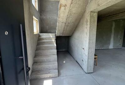 Casă cu 6 camere cu Teren 700 Mp în Breaza - 7