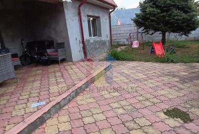 Casă cu 3 camere cu Teren 447 Mp în Chercea - 11