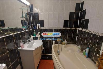 Apartament cu 4 camere decomandat în Central - 6