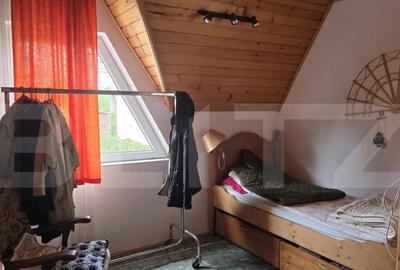 Casa 5 camere , 300 mp; Teren - 2000 mp . Viile Satu Mare - 20