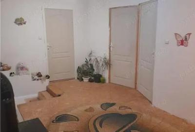 De vanzare De vanzare - 2