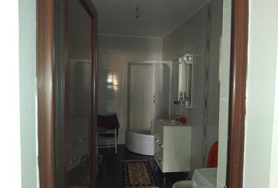 CASA ROMANESTI  5 CAMERE - 9