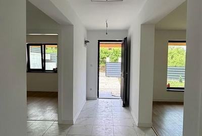 Casă cu 4 camere cu Teren 540 Mp în Ciurea - 10