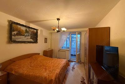 Apartament cu 3 camere decomandat în Central - 2