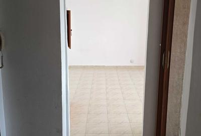 Garsonieră decomandată în Central - 7