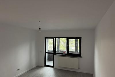 Apartament cu 3 camere decomandat în Central - 3