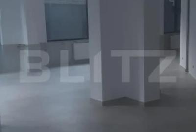 Spațiu comercial, de 96 mp, în Central - 2