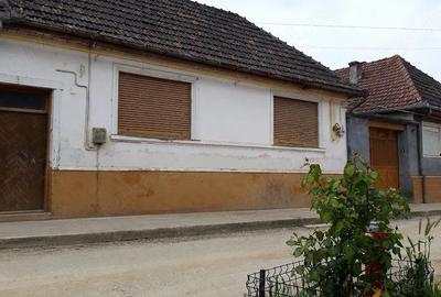 Casă cu Teren 130 Mp în Central