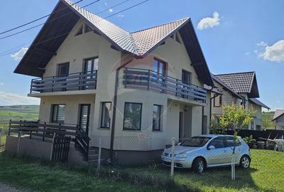 Casa / Vila cu 5 camere de vanzare in Mihoveni Suceava - 4
