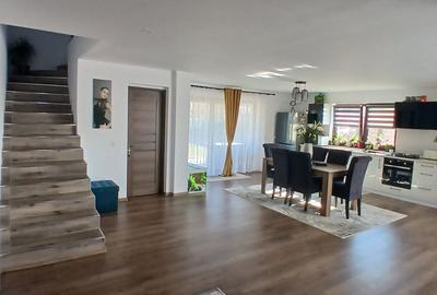 Casă cu 3 camere în Mihai Viteazu - 5