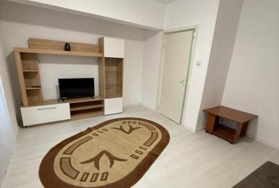 Garsonieră decomandată în 1 Mai - 3