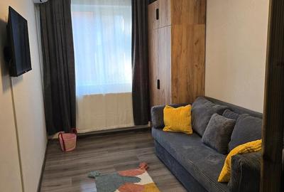 Garsonieră decomandată în Central - 7