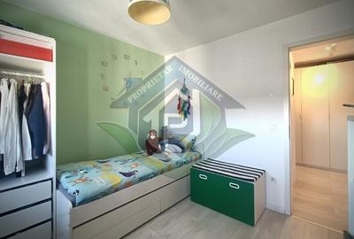 Apartament cu 3 camere decomandat, mobilat în Tractorul - 8