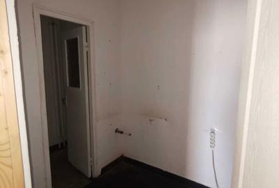 Spațiu comercial, de 27 mp, în Dacia - 7