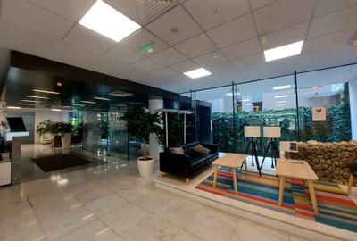 Birou, de 6,000 mp, în P-ța Victoriei - 3