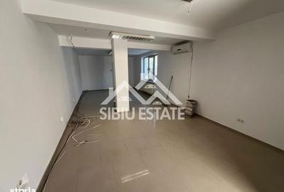 Spațiu comercial, de 55 mp, în Central - 3